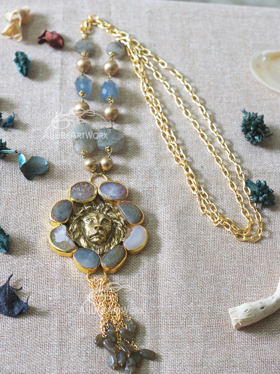 Trendy Neckpiece